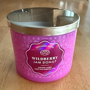 Bath & Body Works 3 wick Pink Wildberry Jam Donut Candle
